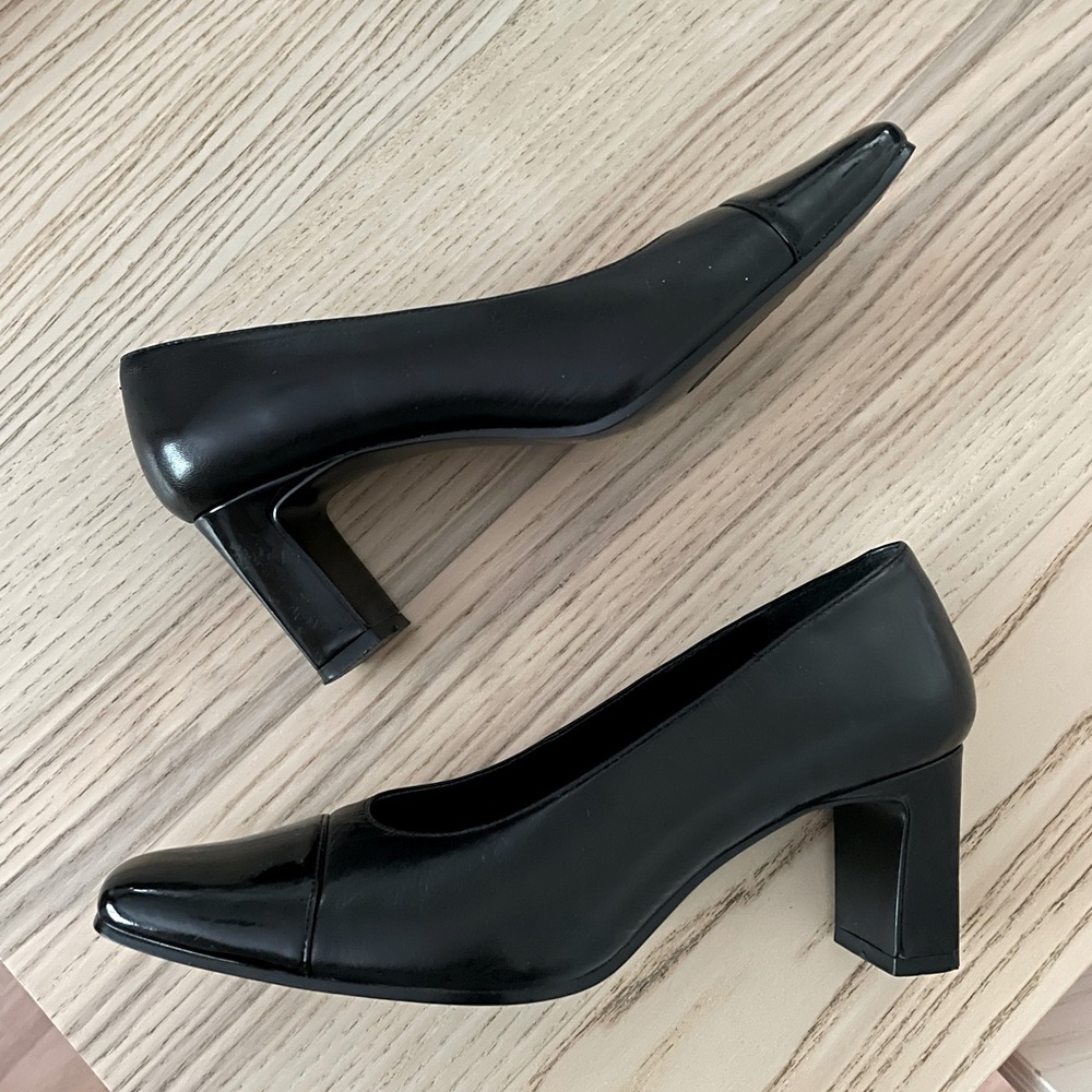 Bandolino black leather heels pumps size 6